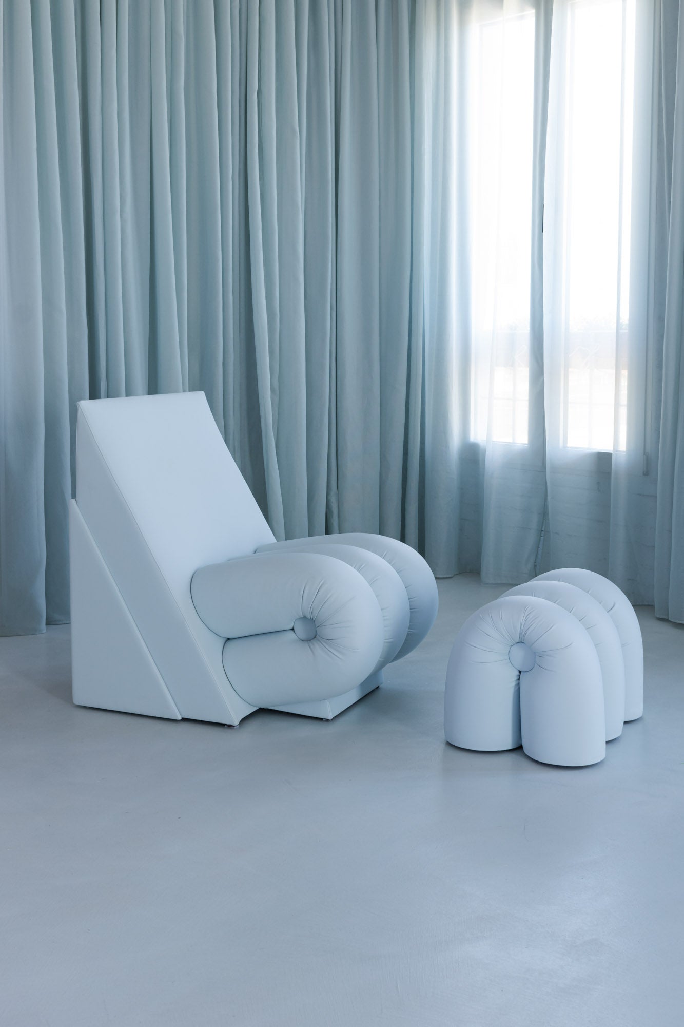 Cloud Footrest