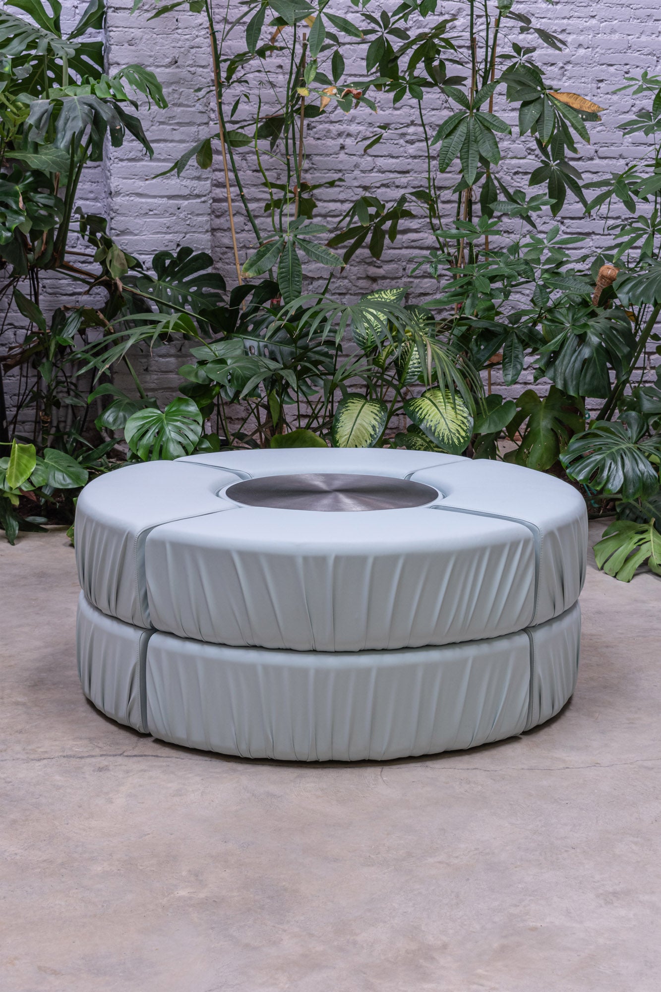 Pouf Table